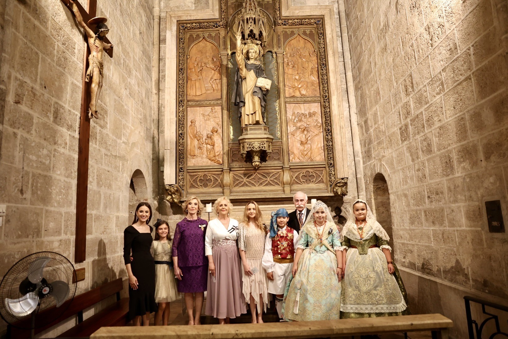 Solemne misa de la fiesta de los Niños de la calle San Vicente