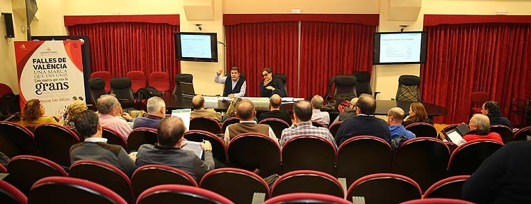 Reunió d’informació tributària per a sectors i agrupacions