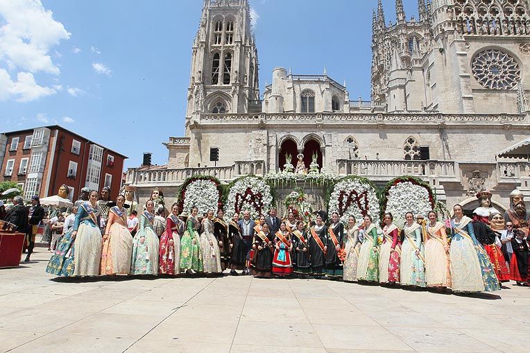 Intensa cita de nuestras máximas representantes en las fiestas Sampedros